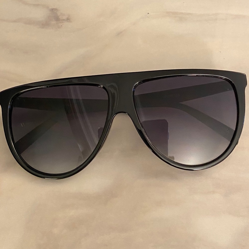 Brand new Fashion Nova sunglasses!